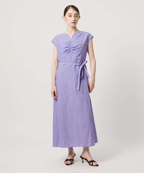 UNITED ARROWS(ユナイテッドアローズ)の「リネン シャーリング スキッパー ワンピース ‐ウォッシャブル‐(ワンピース・レディース・ブラック/ホワイト/ライラック・38/36)」の3枚目の写真