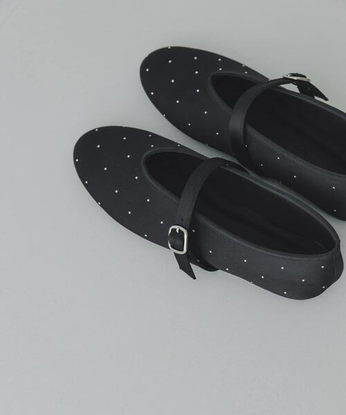 RODE SKO(ロデスコ)の「『MADE IN JAPAN』ラウンドストラップシューズ(バレエシューズ・レディース・アニマル/ブラック・22.5/23.5/24.5)」の13枚目の写真