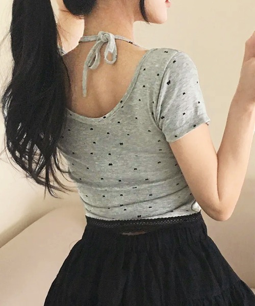 core core(コアコア)の「リボン柄ホルターネックレイヤード風クロップド丈バイカラーTシャツ(Tシャツ/カットソー・レディース・ブラック/グレー/ホワイト・FREE)」の16枚目の写真