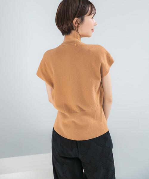 URBAN RESEARCH ROSSO WOMEN(アーバンリサーチ ロッソ)の「リネンコットンウエストシェイプデザインニット(ニット/セーター・レディース・イエロー系その他/ホワイト・FREE)」の9枚目の写真