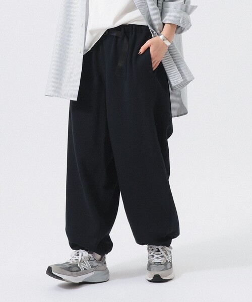 Gramicci(グラミチ)の「【別注】Gramicci / ワイド スウェットパンツ(スウェットパンツ・レディース・ネイビー/アッシュグレー・ONE SIZE)」の2枚目の写真