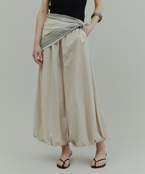 Plumel（プルメル）の「Elastic Waist Balloon Pants / エラスティックバルーンパンツ（その他パンツ・レディース・ブラック/ベージュ/アイボリー・MEDIUM）」の22枚目の写真