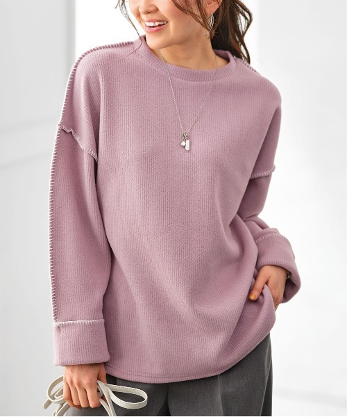 BELLUNA PLUS(ベルーナ)の「ブランケットステッチプルオーバー(Tシャツ/カットソー・レディース・ローズ/ベージュ・MEDIUM/X-LARGE)」の1枚目の写真