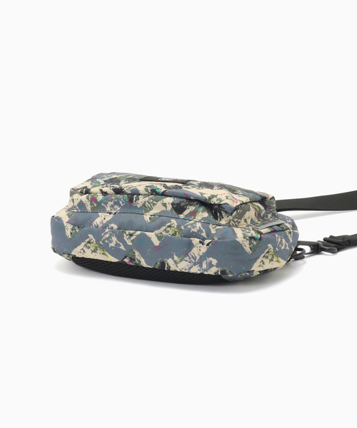 417 EDIFICE(フォーワンセブンエディフィス)の「KiU / キウ FUJI F-PKT MINI SHLBAG(ショルダーバッグ・メンズ・A/B・FREE)」の9枚目の写真