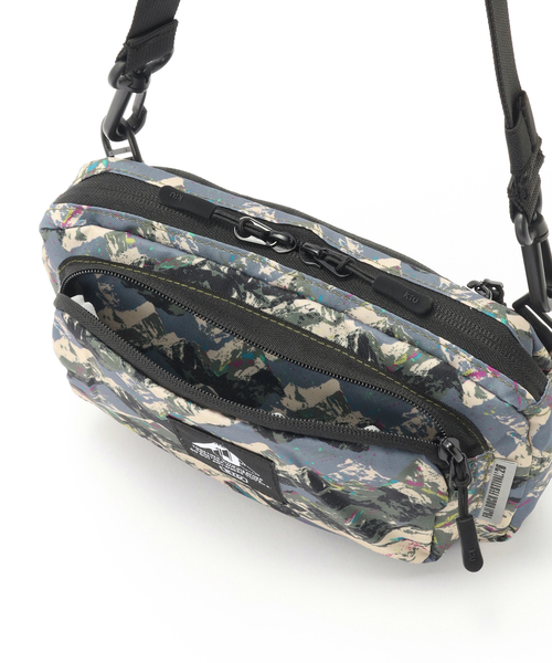 417 EDIFICE(フォーワンセブンエディフィス)の「KiU / キウ FUJI F-PKT MINI SHLBAG(ショルダーバッグ・メンズ・A/B・FREE)」の13枚目の写真