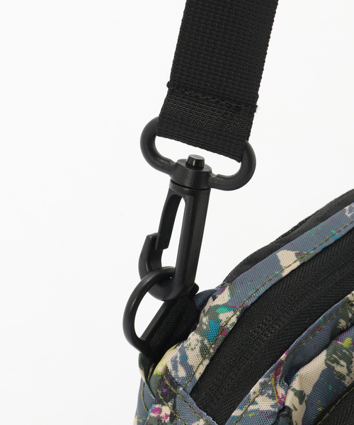 417 EDIFICE(フォーワンセブンエディフィス)の「KiU / キウ FUJI F-PKT MINI SHLBAG(ショルダーバッグ・メンズ・A/B・FREE)」の15枚目の写真