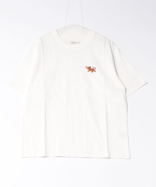 ATELANE(アテレーン)の「【ATELANE】16/-OE天竺ワンポイント刺繍TEE(トラ、ヒョウ)(Tシャツ/カットソー・メンズ・ホワイト/ホワイト系その他/ブラック系その他・MEDIUM)」の1枚目の写真