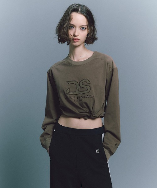 ESSENTIAL(エッセンシャル)の「DSロゴ ヘビー天竺プルオーバー(Tシャツ/カットソー・レディース・オフホワイト/ブラック/オリーブ・36/38)」の3枚目の写真