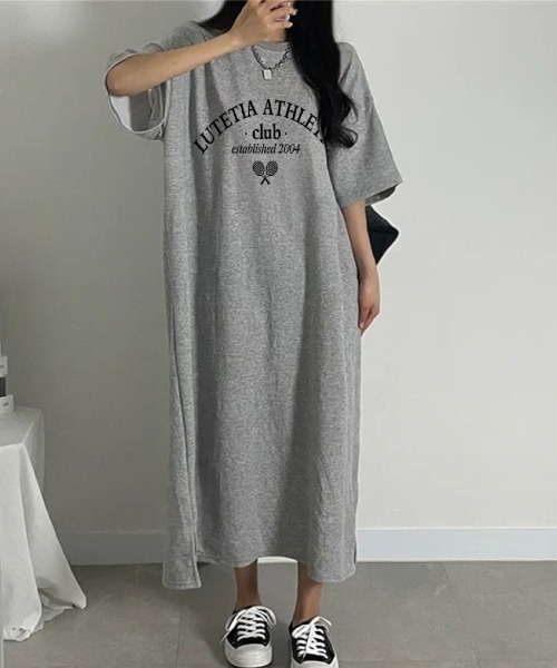 LETee(レティー)の「シンプルロゴで大人カジュアルに!毎日着たくなるリラックスTシャツワンピース(ワンピース・レディース・グレー/ブラック/ホワイト/ピンク・FREE)」の3枚目の写真