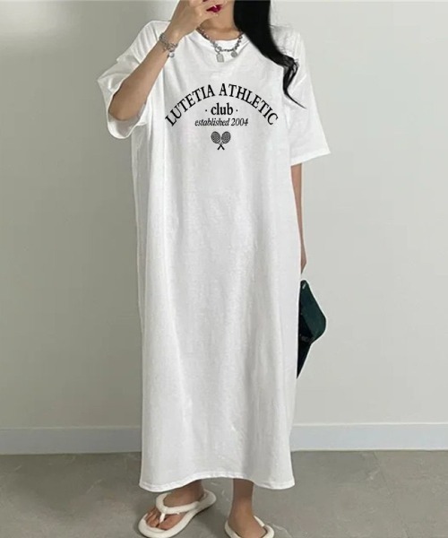 LETee(レティー)の「シンプルロゴで大人カジュアルに!毎日着たくなるリラックスTシャツワンピース(ワンピース・レディース・グレー/ブラック/ホワイト/ピンク・FREE)」の1枚目の写真