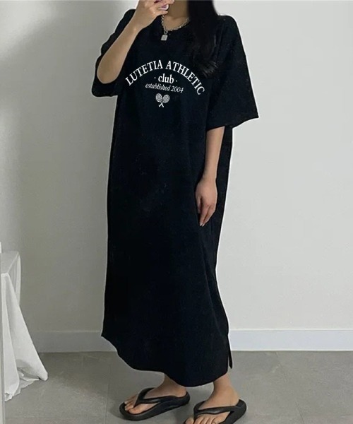 LETee(レティー)の「シンプルロゴで大人カジュアルに!毎日着たくなるリラックスTシャツワンピース(ワンピース・レディース・グレー/ブラック/ホワイト/ピンク・FREE)」の2枚目の写真