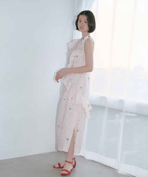 Lil Ambition(リルアンビション)の「【ZOZOTOWN 限定】フラワーフリルワンピース(ワンピース・レディース・ベビーピンク/ブラック/クリーム・M/S)」の8枚目の写真