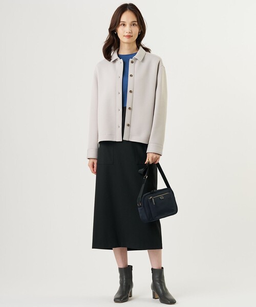J.PRESS(ジェイプレス)の「【WEB限定カラーあり】スクエア ショルダーバッグ(ショルダーバッグ・レディース・グレー系/ダークブラウン系/ブラック系/ネイビー系・F)」の7枚目の写真