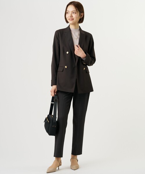J.PRESS(ジェイプレス)の「【WEB限定カラーあり】スクエア ショルダーバッグ(ショルダーバッグ・レディース・グレー系/ダークブラウン系/ブラック系/ネイビー系・F)」の14枚目の写真