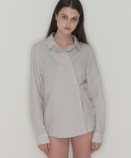 THIRSTYCLUB(サースティークラブ)の「3way stripe shirts (side buttons) - Light blue(シャツ/ブラウス・レディース・その他・FREE)」の3枚目の写真