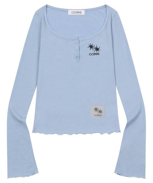 Ada.（エイダ）の「◇COIRIS◇ブランド直輸入正規品/DARO Uネック スリムフィット ボタン付き 長袖 Tシャツ DARO U-NECK SLIM FIT BUTTON LONG SLEEVE T（Tシャツ/カットソー・レディース・スカイブルー・FREE）」の2枚目の写真