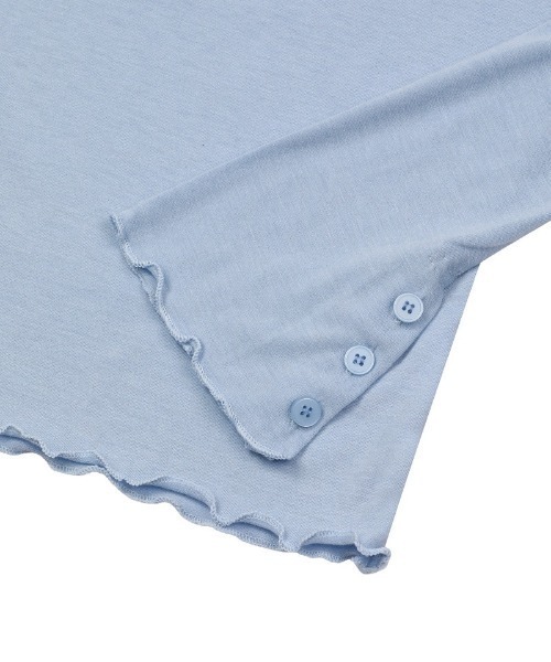 Ada.（エイダ）の「◇COIRIS◇ブランド直輸入正規品/DARO Uネック スリムフィット ボタン付き 長袖 Tシャツ DARO U-NECK SLIM FIT BUTTON LONG SLEEVE T（Tシャツ/カットソー・レディース・スカイブルー・FREE）」の6枚目の写真