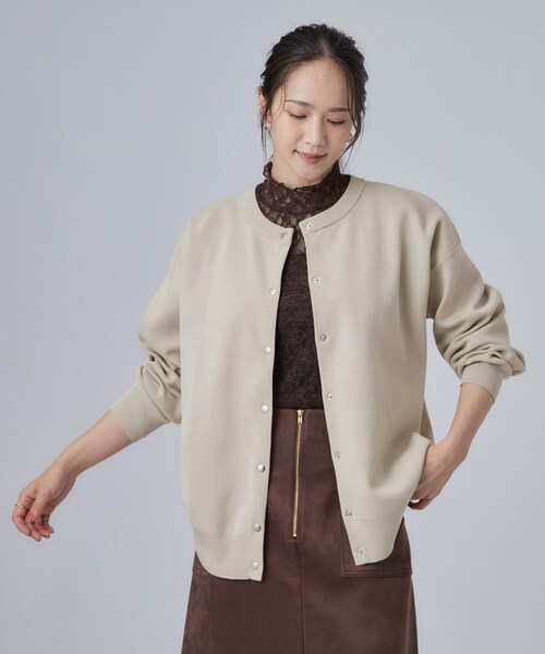 SHOO・LA・RUE(シューラルー)の「【セットアップ可/洗濯機可】軽やかに羽織れる スポンディッシュ ニットカーディガン(カーディガン/ボレロ・レディース・グレー/ブラック/ダークブラウン/ナチュラル/ボルドー/ブルー系その他・01/02/03)」の19枚目の写真