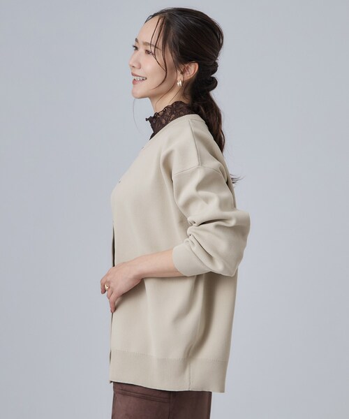 SHOO・LA・RUE(シューラルー)の「【セットアップ可/洗濯機可】軽やかに羽織れる スポンディッシュ ニットカーディガン(カーディガン/ボレロ・レディース・グレー/ブラック/ダークブラウン/ナチュラル/ボルドー/ブルー系その他・01/02/03)」の20枚目の写真