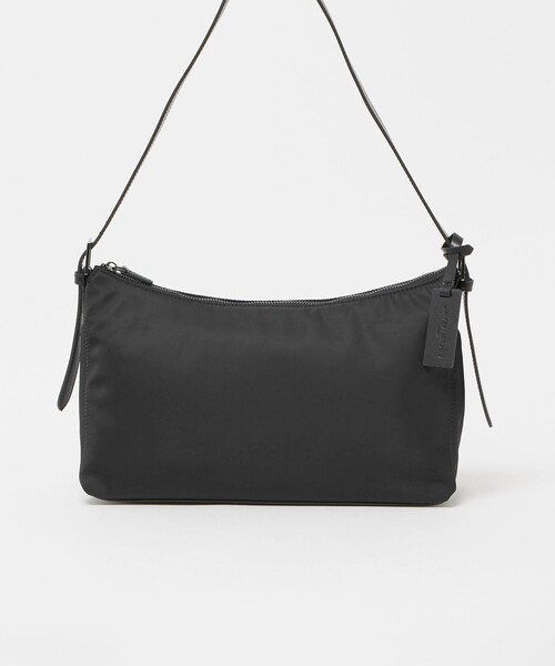 UNITED ARROWS(ユナイテッドアローズ)の「ナイロン ミドル ショルダーバッグ(ショルダーバッグ・レディース・ブラック・FREE)」の6枚目の写真