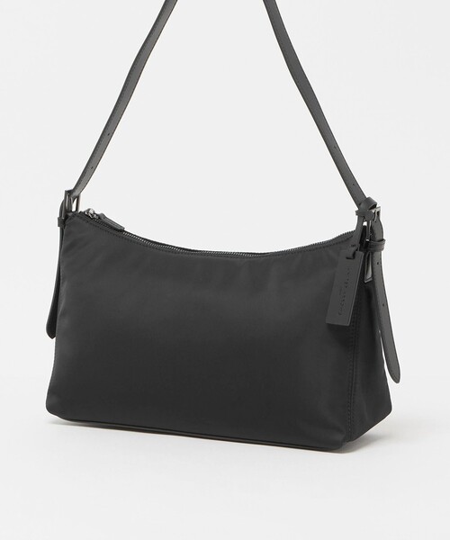 UNITED ARROWS(ユナイテッドアローズ)の「ナイロン ミドル ショルダーバッグ(ショルダーバッグ・レディース・ブラック・FREE)」の9枚目の写真