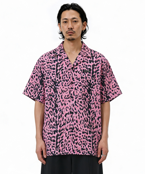 ARTISTWEAR（アーティストウェア）の「[ATW] フロー レオパード ハーフシャツ - ピンク（シャツ/ブラウス・レディース・その他・MEDIUM/LARGE/X-LARGE）」の2枚目の写真