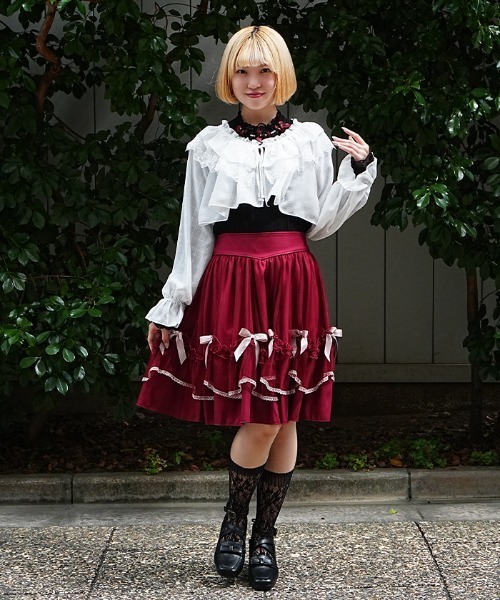 axes femme POETIQUE(アクシーズファムポエティック)の「メニーリボンミドルSK(スカート・レディース・ブラック/サックスブルー/ワイン・MEDIUM)」の9枚目の写真