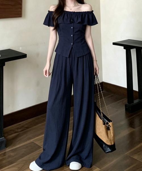 FAVORITO(ファヴォリート)の「オフショルダートップスワイドパンツセットアップ(セットアップ・レディース・ブルー・S/L/M)」の2枚目の写真