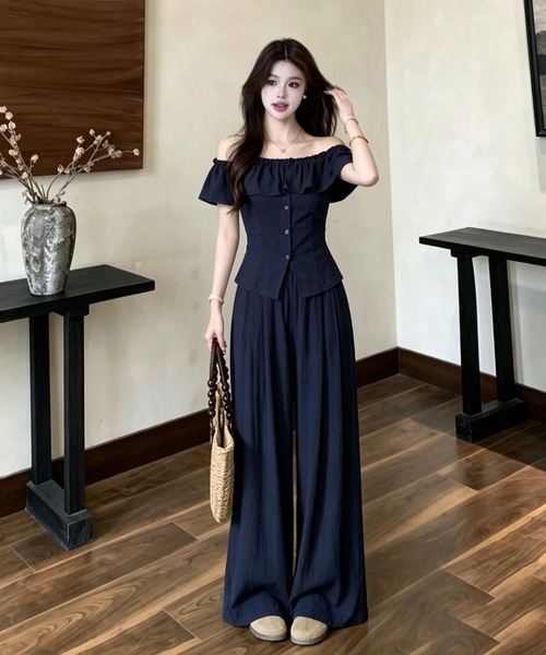 FAVORITO(ファヴォリート)の「オフショルダートップスワイドパンツセットアップ(セットアップ・レディース・ブルー・S/L/M)」の8枚目の写真
