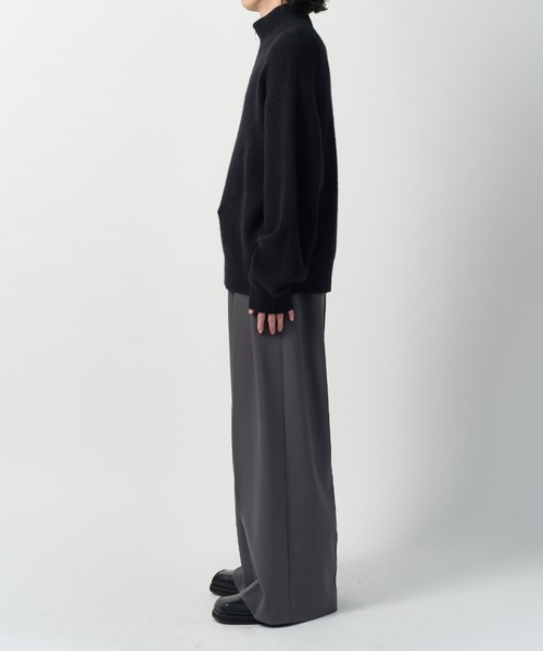 Lui's(ルイス)の「【Neucon】DESIGN OVER HALF-ZIP KNIT / 畦編みデザインオーバーハーフジップニット(ニット/セーター・メンズ・グレー/ネイビー/ブラック・2/1)」の16枚目の写真