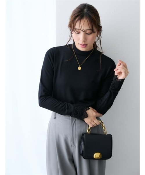 7days Life Styling(セブンデイズライフスタイリング)の「袖口レースモックネックシアーリブトップス(Tシャツ/カットソー・レディース・オフホワイト/ブラック・LL/3L/M/L)」の6枚目の写真