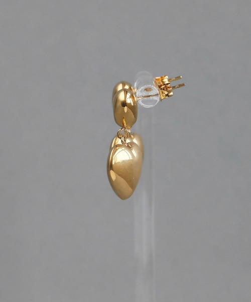 abaskdesign(アバスクデザイン)の「金属アレルギー対応 ぷっくりダブルハートピアス(ピアス(両耳用)・レディース・ゴールド・FREE)」の8枚目の写真