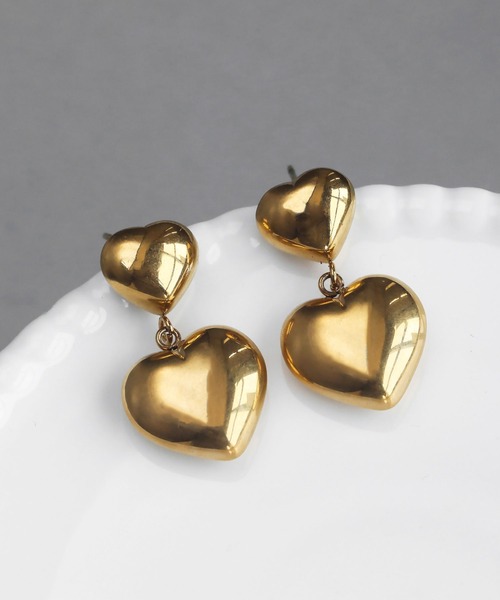 abaskdesign(アバスクデザイン)の「金属アレルギー対応 ぷっくりダブルハートピアス(ピアス(両耳用)・レディース・ゴールド・FREE)」の11枚目の写真