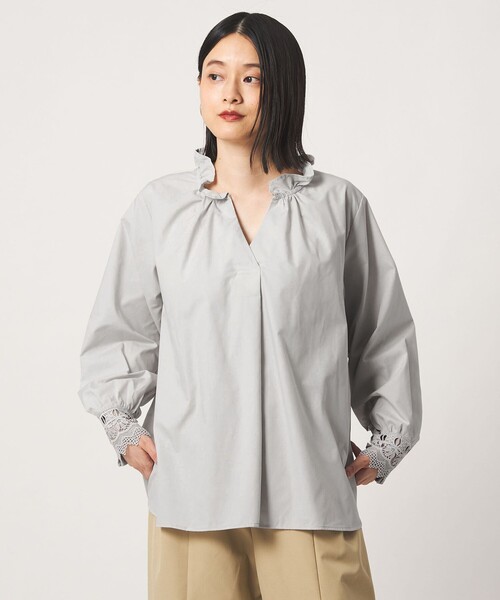 A DAY IN THE LIFE UNITED ARROWS(アデイインザライフユナイテッドアローズ)の「レースカフ フリルネックブラウス <A DAY IN THE LIFE>(シャツ/ブラウス・レディース・ライトグレー/ネイビー/オリーブ・FREE)」の9枚目の写真