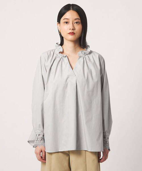 A DAY IN THE LIFE UNITED ARROWS(アデイインザライフユナイテッドアローズ)の「レースカフ フリルネックブラウス <A DAY IN THE LIFE>(シャツ/ブラウス・レディース・ライトグレー/ネイビー/オリーブ・FREE)」の11枚目の写真