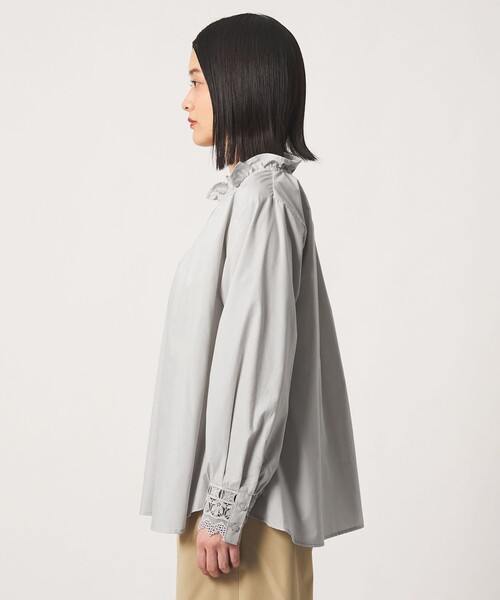 A DAY IN THE LIFE UNITED ARROWS(アデイインザライフユナイテッドアローズ)の「レースカフ フリルネックブラウス <A DAY IN THE LIFE>(シャツ/ブラウス・レディース・ライトグレー/ネイビー/オリーブ・FREE)」の12枚目の写真