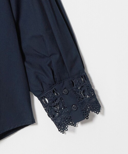 A DAY IN THE LIFE UNITED ARROWS(アデイインザライフユナイテッドアローズ)の「レースカフ フリルネックブラウス <A DAY IN THE LIFE>(シャツ/ブラウス・レディース・ライトグレー/ネイビー/オリーブ・FREE)」の7枚目の写真