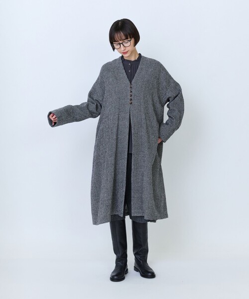 LOISIR（ロワズィール）の「ウールリファインガーゼガウンカーディガン（カーディガン/ボレロ・レディース・ネイビー/ベージュ/チェック・FREE）」の12枚目の写真