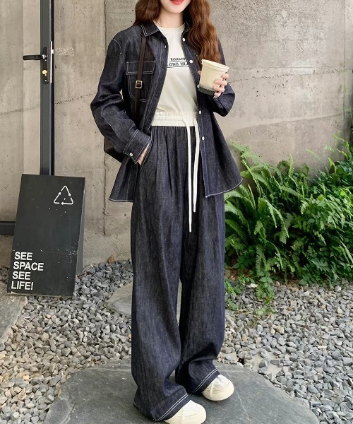 FAVORITO(ファヴォリート)の「デニムシャツワイドパンツセットアップ(セットアップ・レディース・ダークブルー・L/M/S)」の1枚目の写真