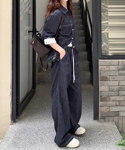 FAVORITO(ファヴォリート)の「デニムシャツワイドパンツセットアップ(セットアップ・レディース・ダークブルー・L/M/S)」の12枚目の写真