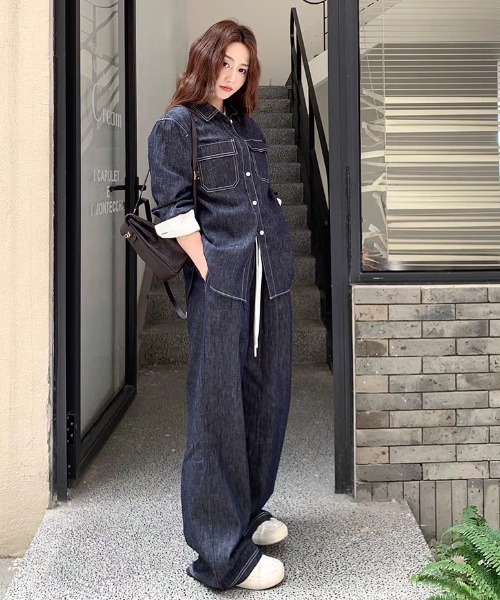 FAVORITO(ファヴォリート)の「デニムシャツワイドパンツセットアップ(セットアップ・レディース・ダークブルー・L/M/S)」の16枚目の写真