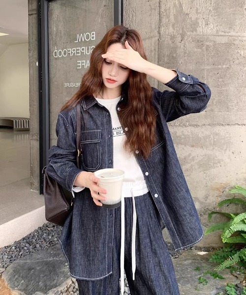 FAVORITO(ファヴォリート)の「デニムシャツワイドパンツセットアップ(セットアップ・レディース・ダークブルー・L/M/S)」の6枚目の写真