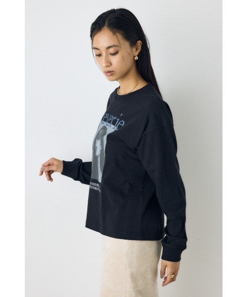 AZUL by moussy(アズールバイマウジー)の「フォトプリントロンT 秋服 冬服 春服 長袖 ロゴT プリントT(Tシャツ/カットソー・レディース・ブラック/オフホワイト・FREE)」の14枚目の写真