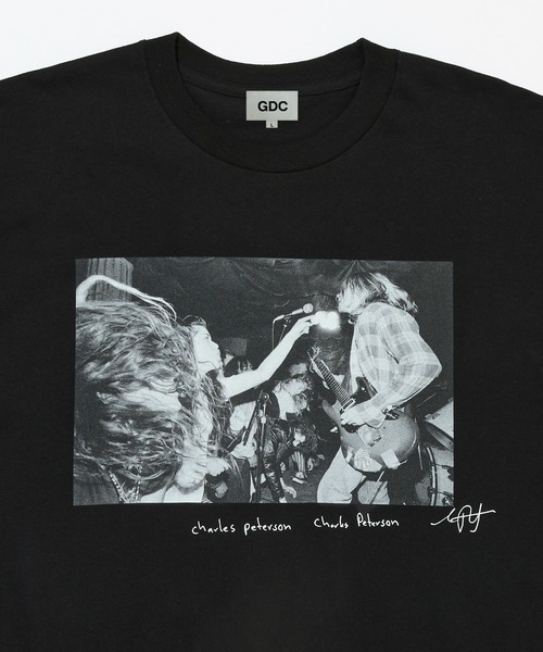 GDC（ジーディーシー）の「【Charles Peterson X NIRVANA / GDC】Raji's Finger Point Tee（Tシャツ/カットソー・メンズ・ブラック/ホワイト・SMALL/MEDIUM/LARGE/X-LARGE）」の14枚目の写真