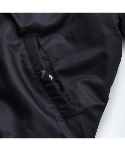 NEW ERA(ニューエラ)の「Varsity Jacket(ブルゾン・メンズ・ブラック/ネイビー・XX-LARGE/X-LARGE/LARGE/MEDIUM/SMALL)」の16枚目の写真