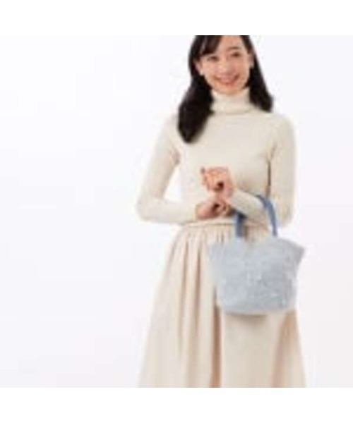 COOCO(クーコ)の「【es】【cooco】JSC パール付フェザーニットトートバッグ(トートバッグ・レディース・ブラック/グレイッシュベージュ/ベージュ/サックスブルー・FREE)」の4枚目の写真