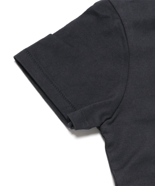 Lee(リー)の「【キッズ】Lee リー オーロラ箔プリントロゴT(120~140cm)(Tシャツ/カットソー・キッズ・ブラック・130cm/120cm/140cm)」の4枚目の写真