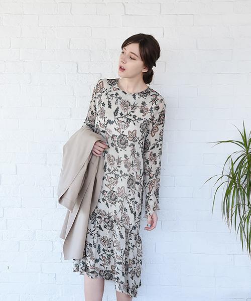 marjour（マージュール）の「PONTE LIGHT JAKET（カーディガン/ボレロ・レディース・ホワイト/ベージュ/グレー/ワインレッド/ダークブラウン・MEDIUM）」の19枚目の写真