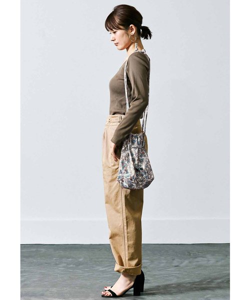 MEDE19F（メデジュウキュウ）の「MEDE19F  きんちゃくバッグ（トートバッグ・レディース・レッド/ブルー・ONE SIZE）」の4枚目の写真
