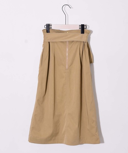 UNITED TOKYO(ユナイテッドトウキョウ)の「スリットタイトスカート(スカート・レディース・ベージュ/レッド/ネイビー・1)」の4枚目の写真